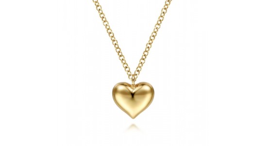 a yellow gold heart pendant necklace